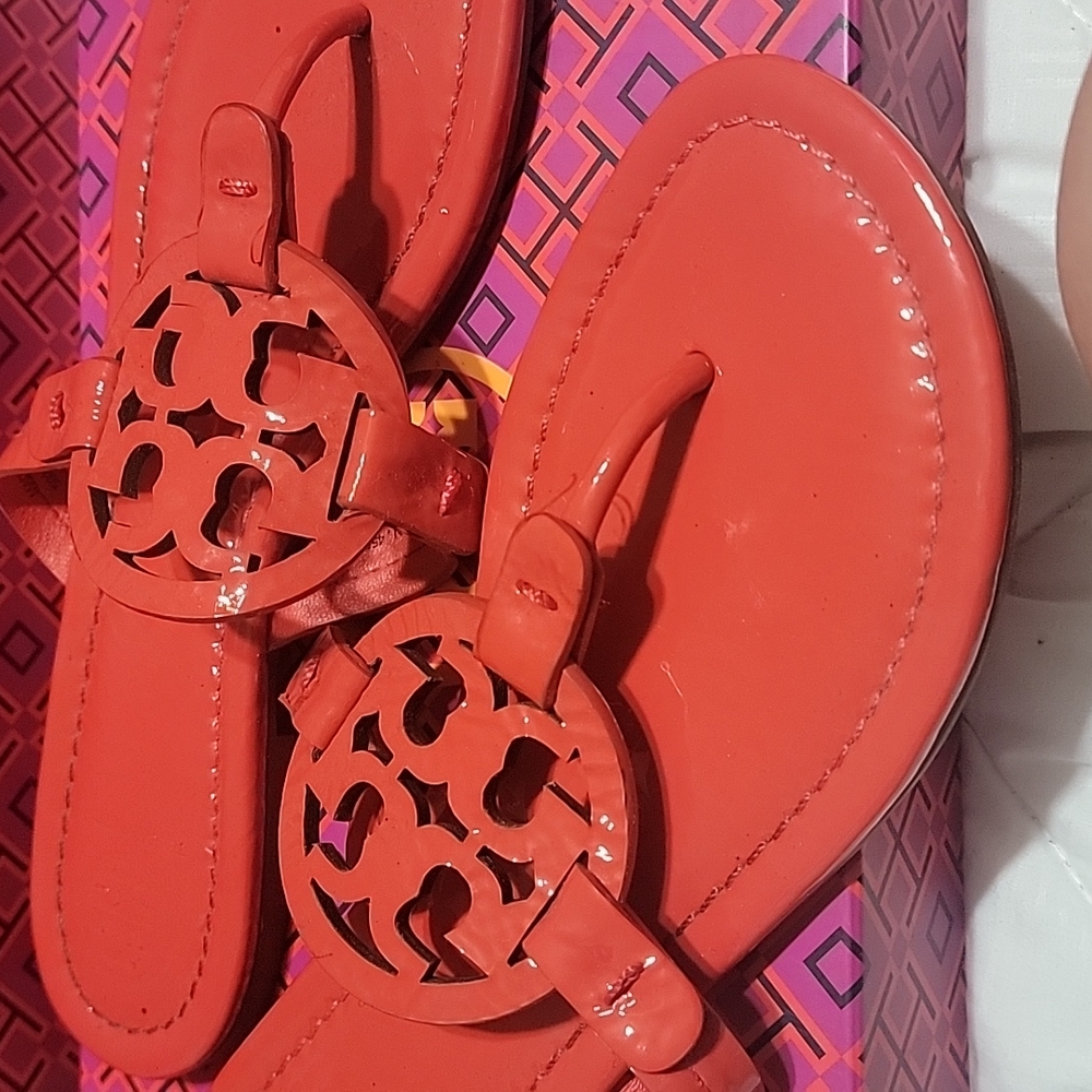Tory burch sandals